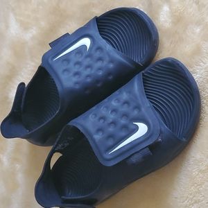 Boy's Nike Sunray sandals